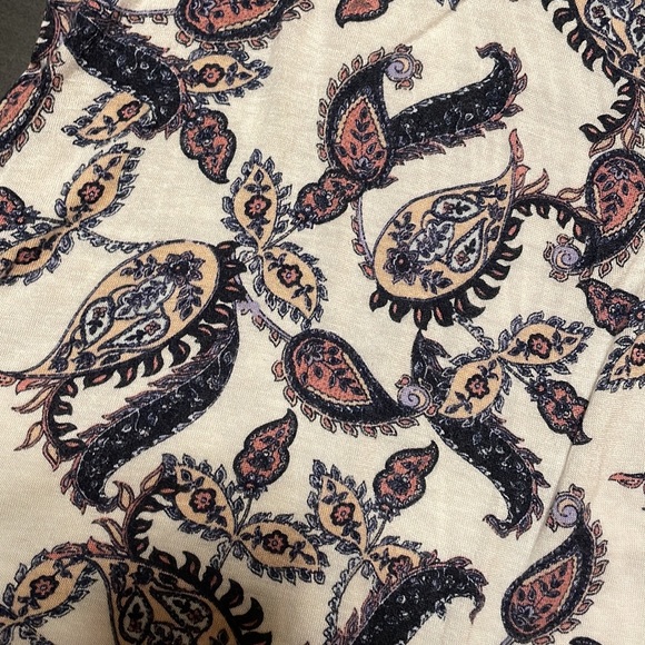 Charlotte Russe off the shoulder top - Picture 2 of 3